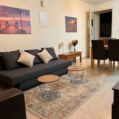 Johnny's Place * Πάφος