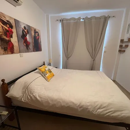 Johnny's Place Apartmán Paphos