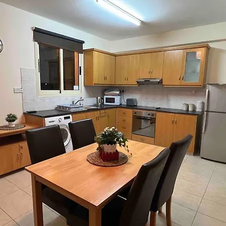 Johnny's Place Paphos