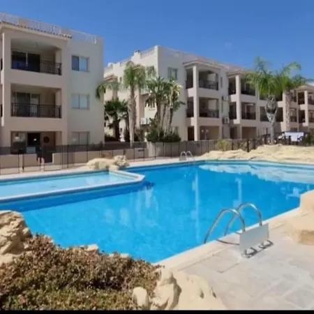 Johnny's Place * Paphos